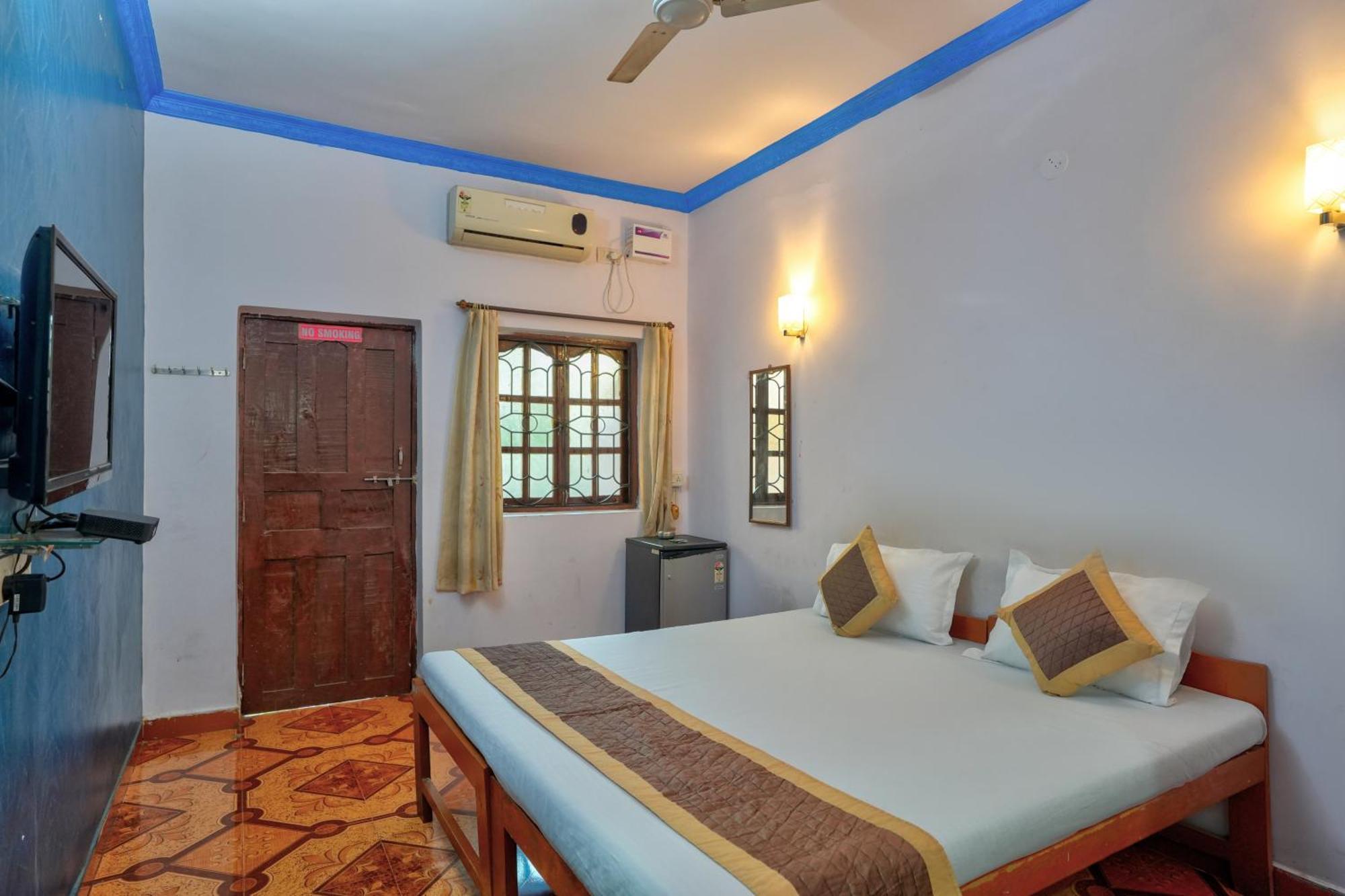Om Sai Guest House Calangute Exterior foto